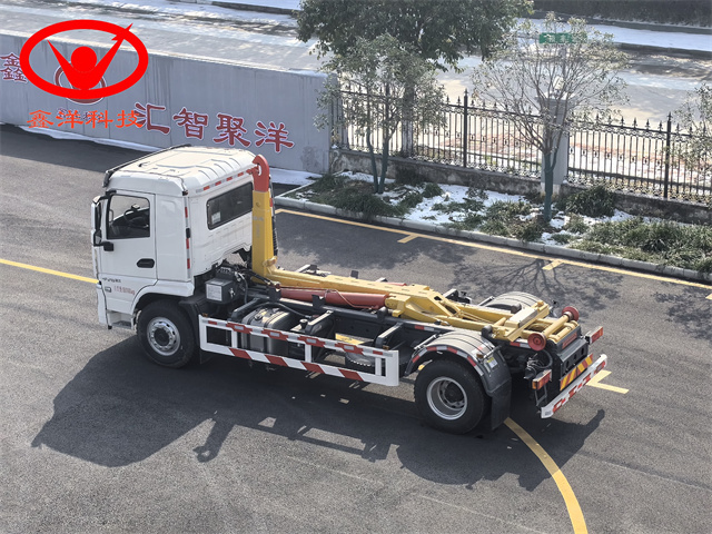 20吨陕汽轩德勾臂垃圾车