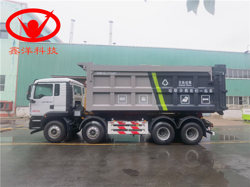 31吨重汽汕德卡前四后八勾臂垃圾车