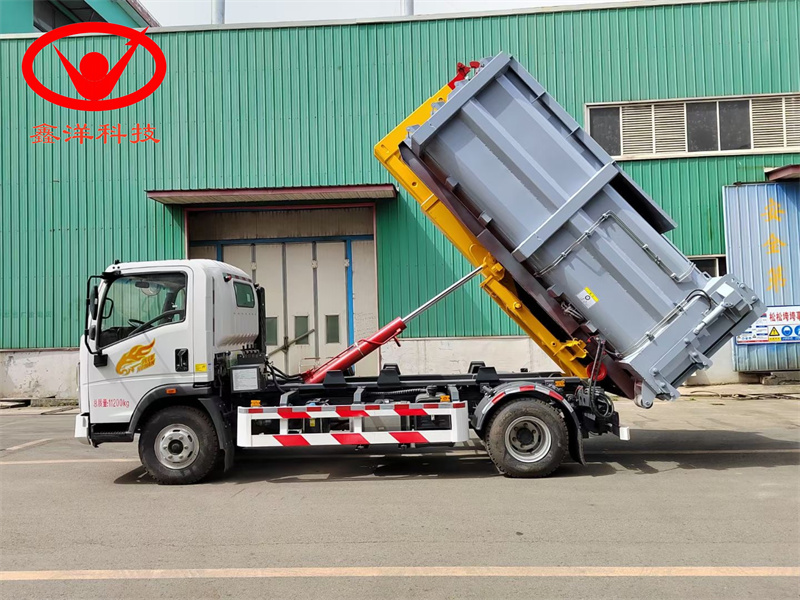 12吨重汽豪曼勾臂车