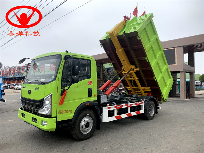 12吨重汽豪曼勾臂车