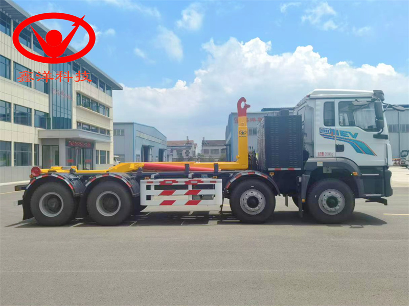 新能源陕汽8×4勾臂垃圾车