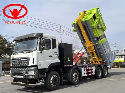 新能源东风天龙8×4勾臂垃圾车