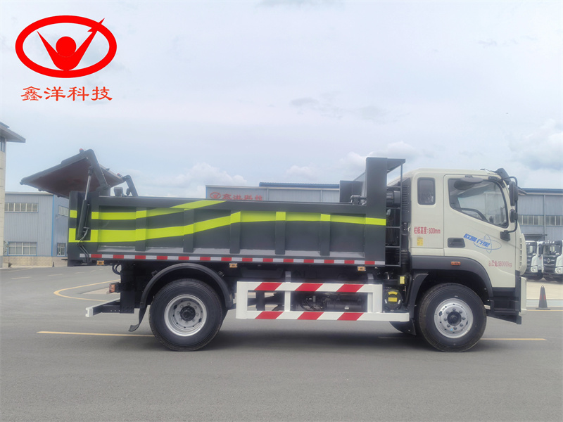 欧曼污泥自卸车