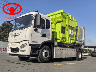 纯电动东风天锦勾臂垃圾车