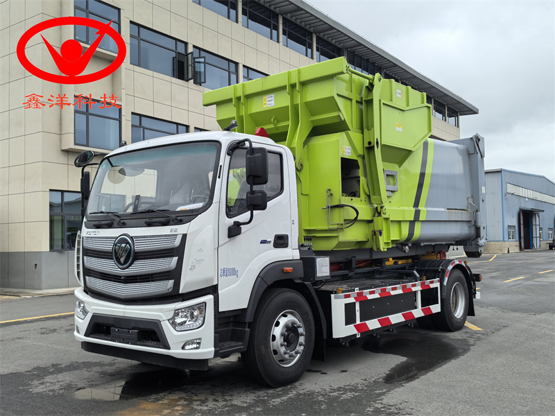 纯电动欧曼勾臂垃圾车