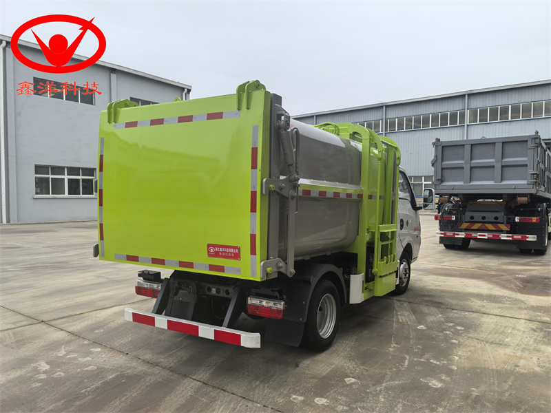 蓝牌东风途逸餐厨垃圾车