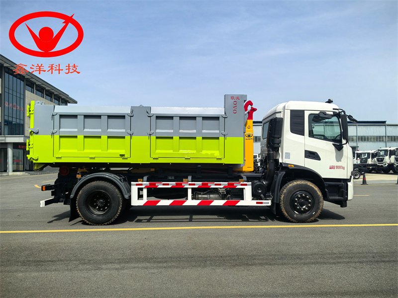 20吨东风天锦勾臂垃圾车